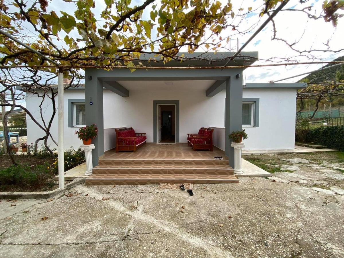 Hotel Progon House Tepelene Exteriér fotografie