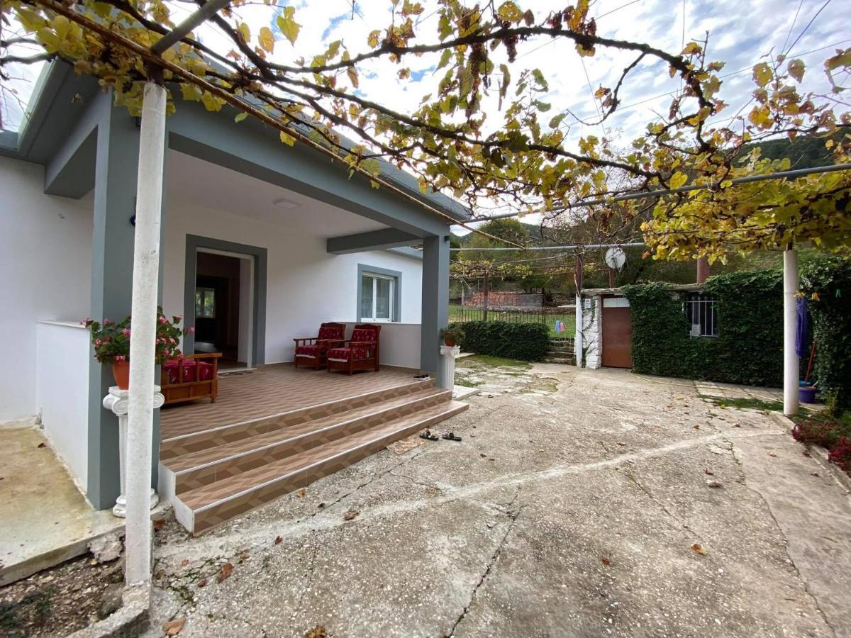 Hotel Progon House Tepelene Exteriér fotografie